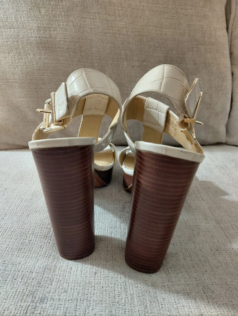 Michael Kors White Croc-Embossed Platform Heel Sandals Size 9.5